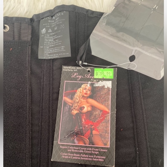 Leg Avenue Red Sequin Corset and tulle skirt - Picture 3 of 6